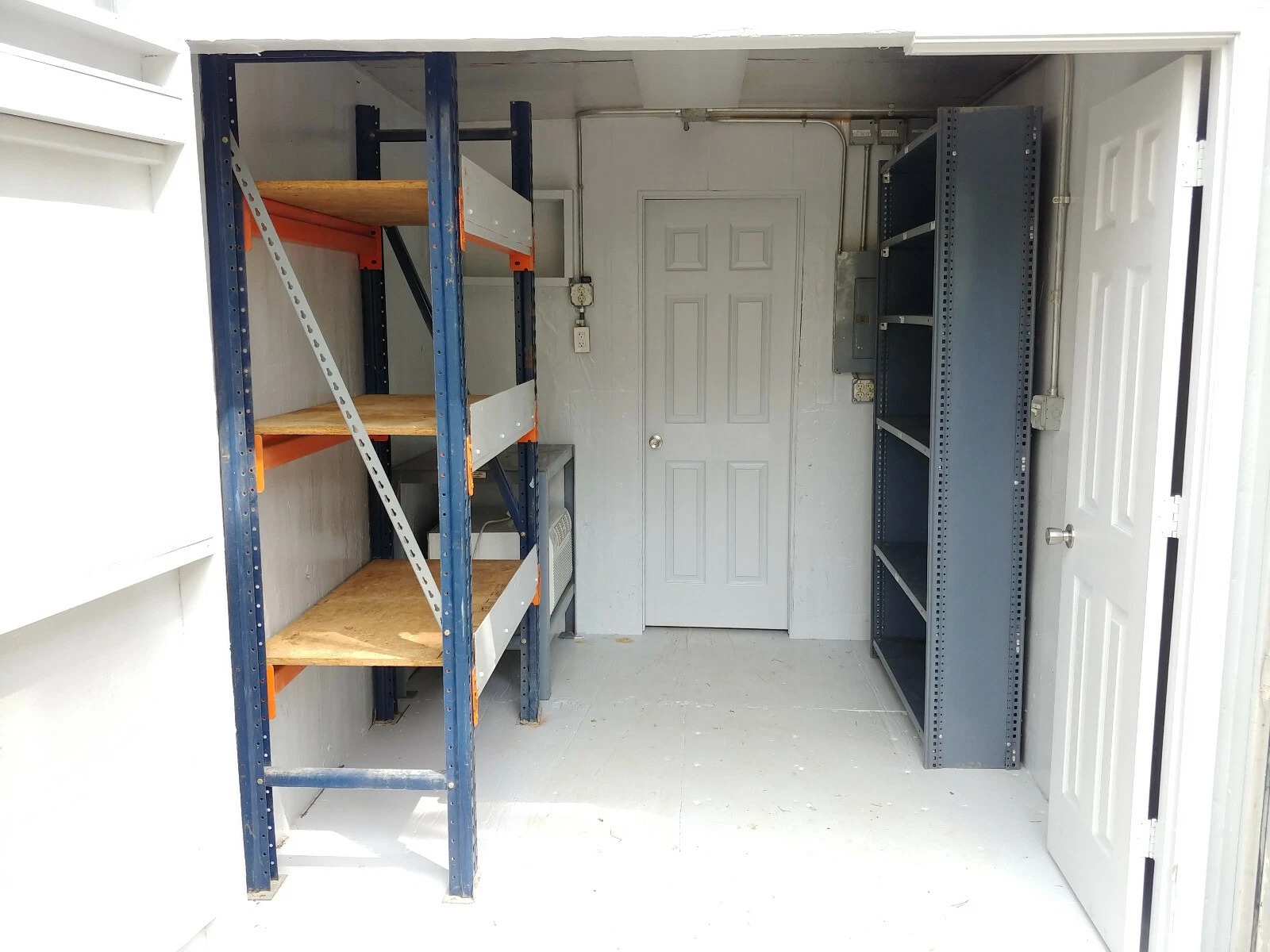 40 ft Container Shop - Climate Controlled Office + Inventory Storage / Racking - Image 3