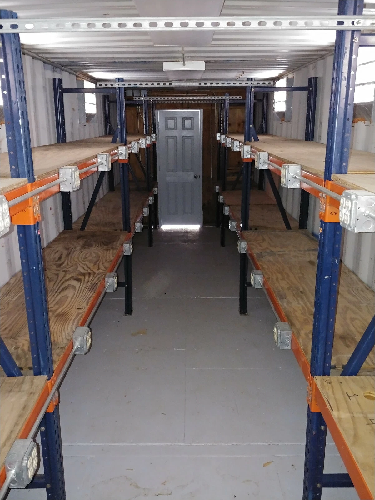 40 ft Container Shop - Climate Controlled Office + Inventory Storage / Racking - Image 9